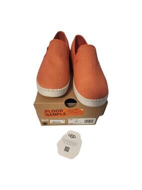 NEW UGG Luciah Slip On Shoes Women Sz 7 Peach Bliss Canvas Flats Floor Sample